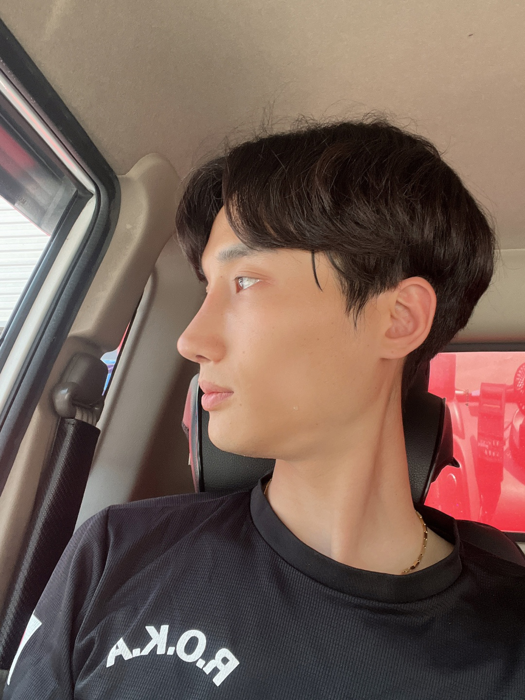 모든분들이 친절하게 잘 해주셔서 기분좋게 수술 잘받았습니다.