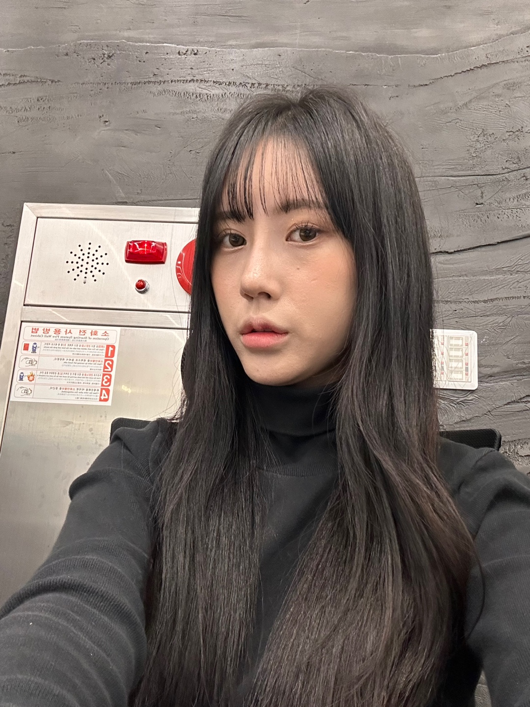 옆모습도 너무 잘된거같고 자연스럽게 바뀐거같아 아직도 너무 만족하고있습니다!