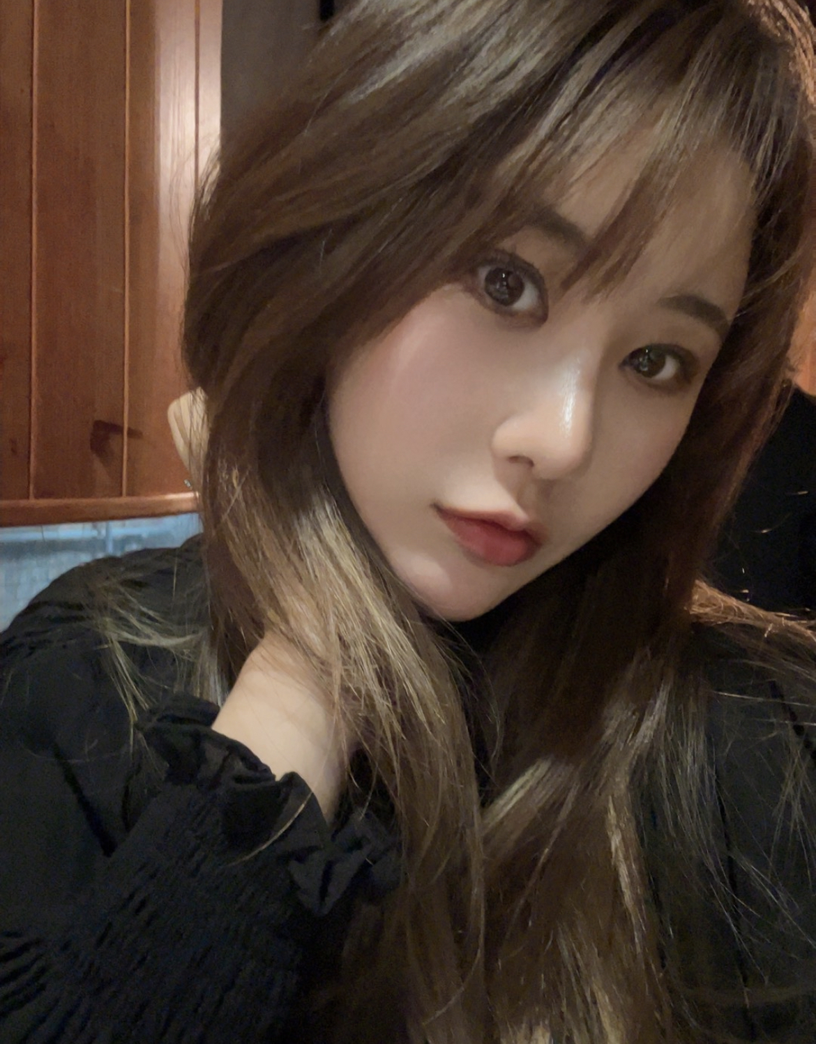 제 얼굴이랑 어울리게 자연스럽게 넣어주셔서 정말 마음에 들어요~