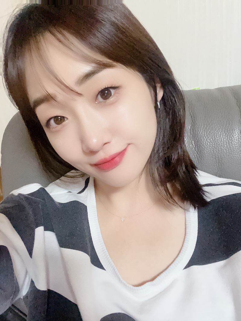 더 젊었을때해서 이쁜얼굴로 젊음을 즐길걸..지금은 더 빨리할 걸 ... 후회중이에요