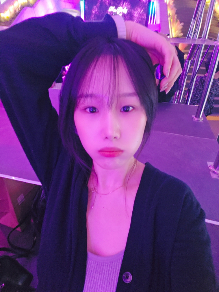 진짜 너무 만족스러워요 ㅠㅠ 친구들이 다 부러워해요!! 여기서 하길 넘 잘한 것 같아요!!