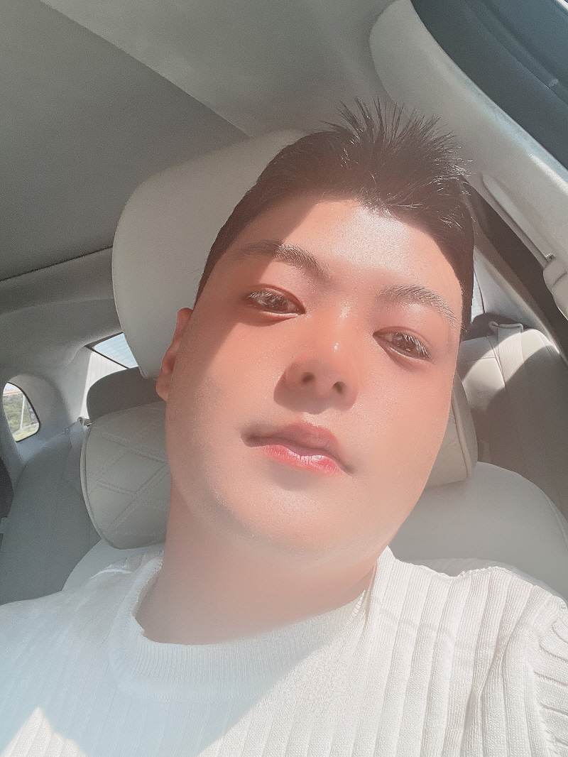주변 사람들도 너무 자연스럽다고 잘했다고 얘기해요 !