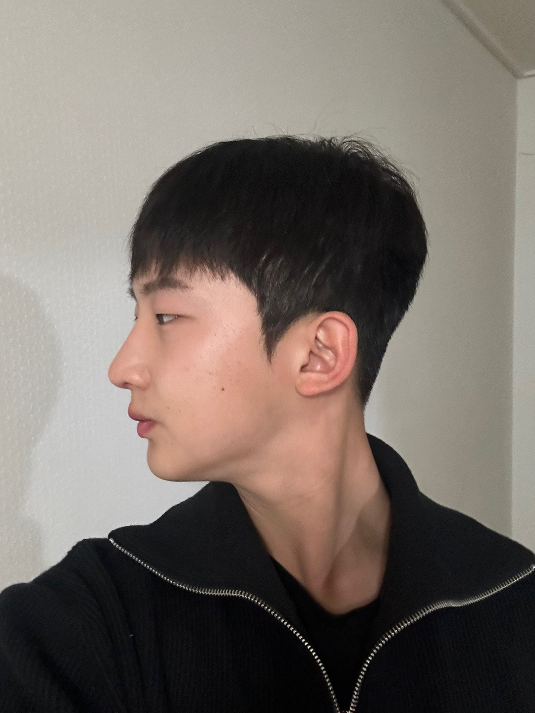지금은 너무 자연스럽게 잘 된거 같습니다.