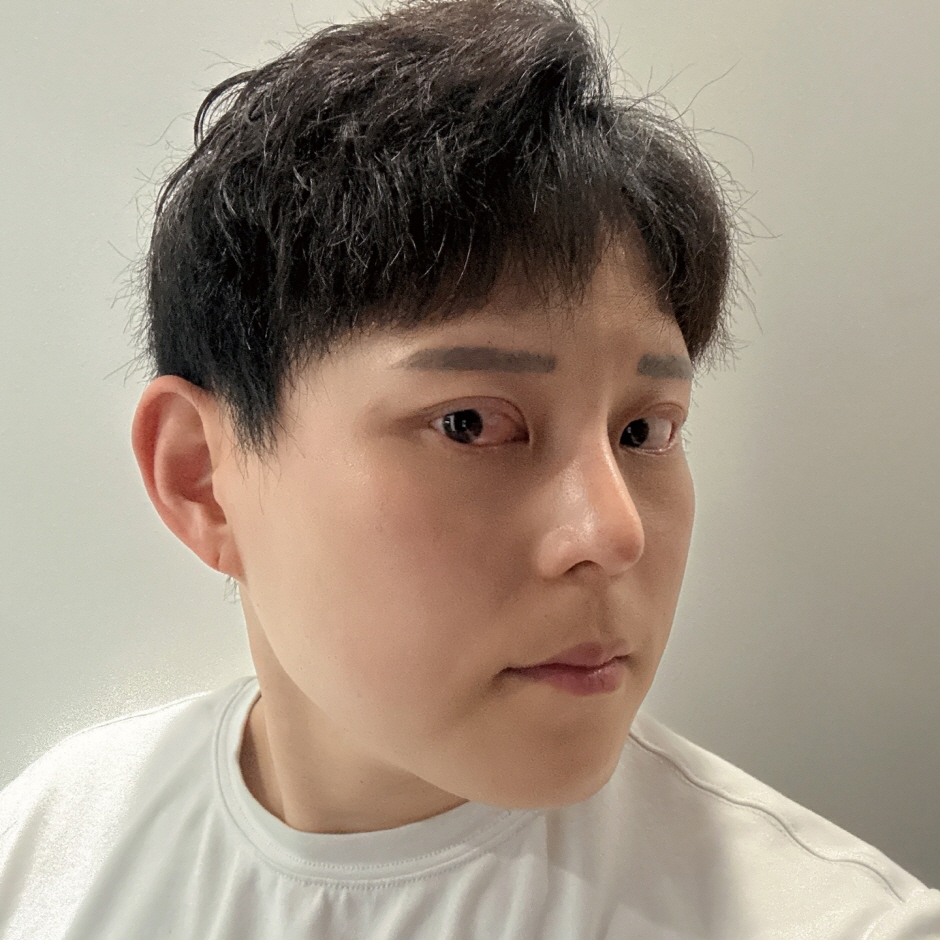 다들 이미지 많이 바뀌었다고 해서 기분 좋습니다 ㅎ