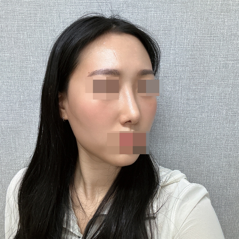 쌩얼로도 잘 다녀서 편하고 좋네요 ㅎㅎ
