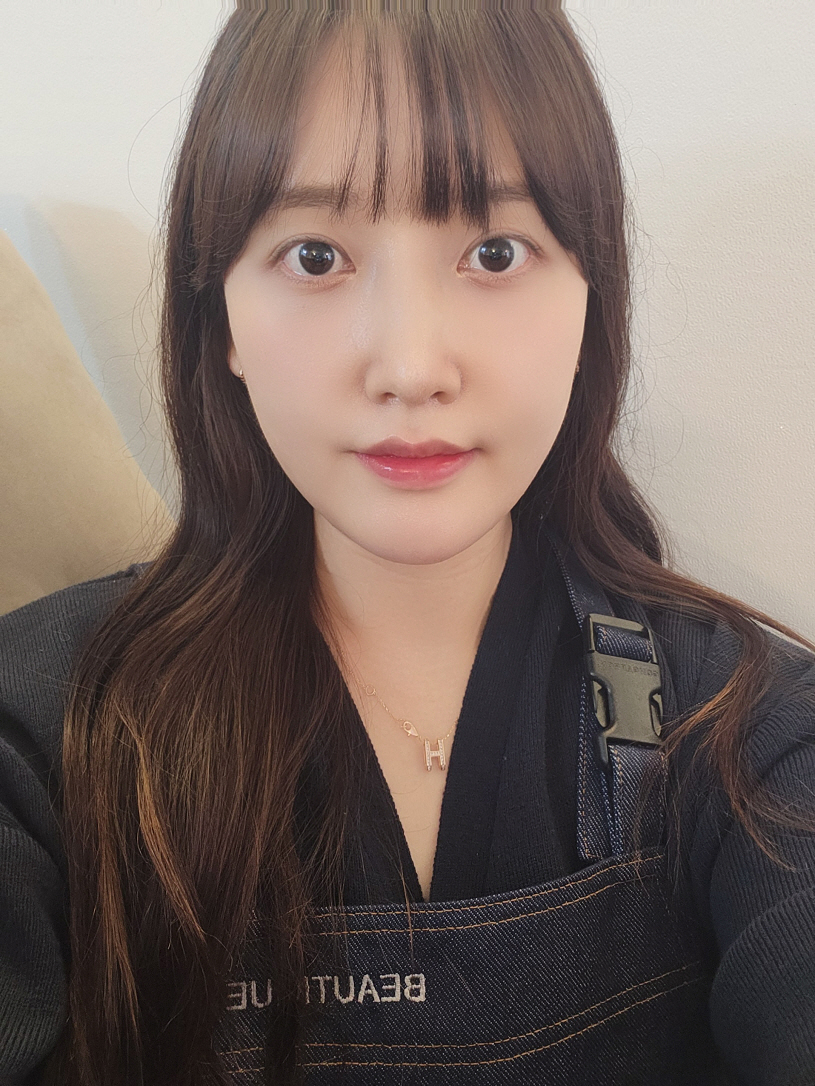 코끝도 마음에 들고 옆모습도 마음에 들어요