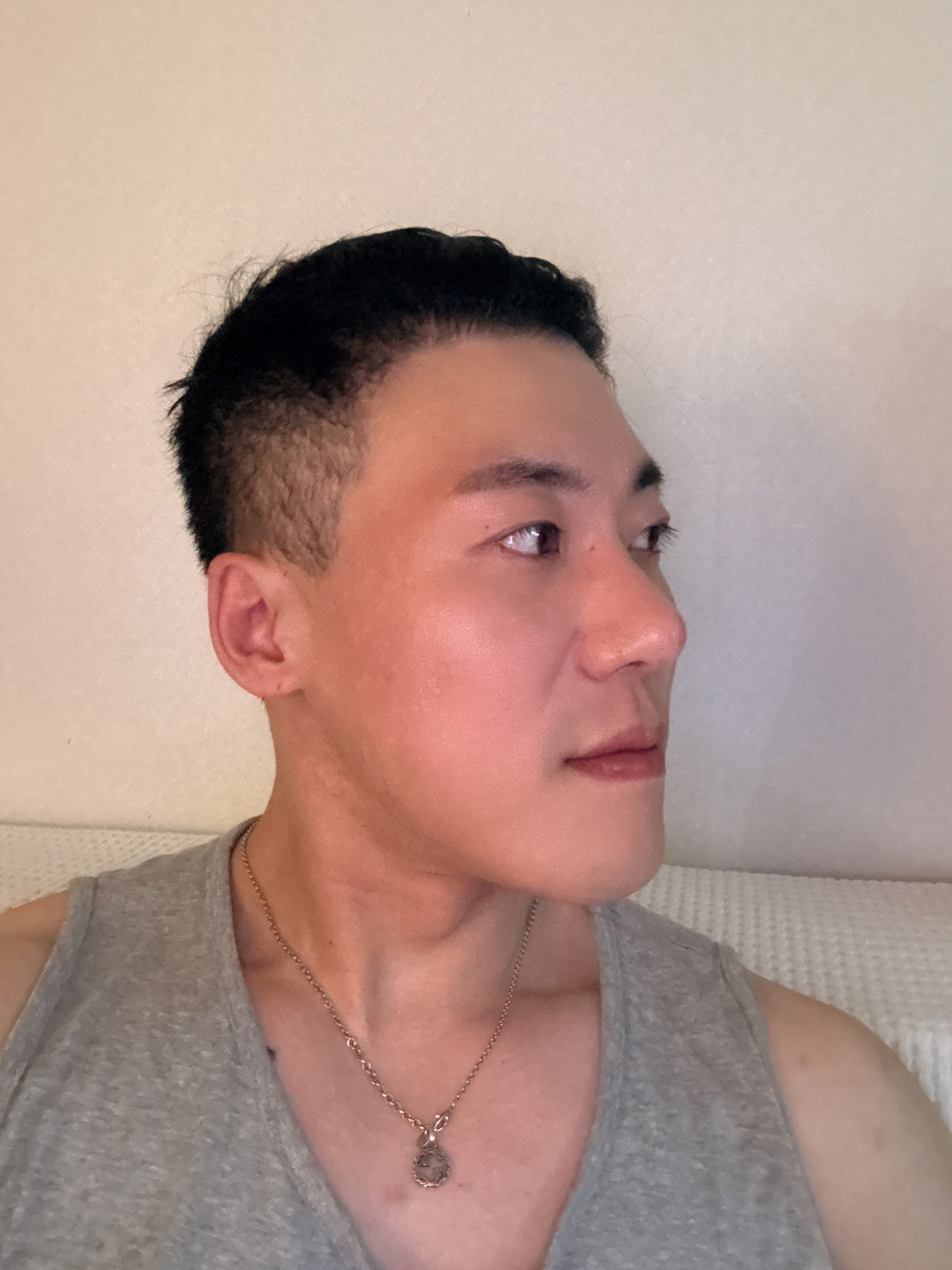콧대도 자리 많이 잡혀보여서 너무 만족하고 있습니다