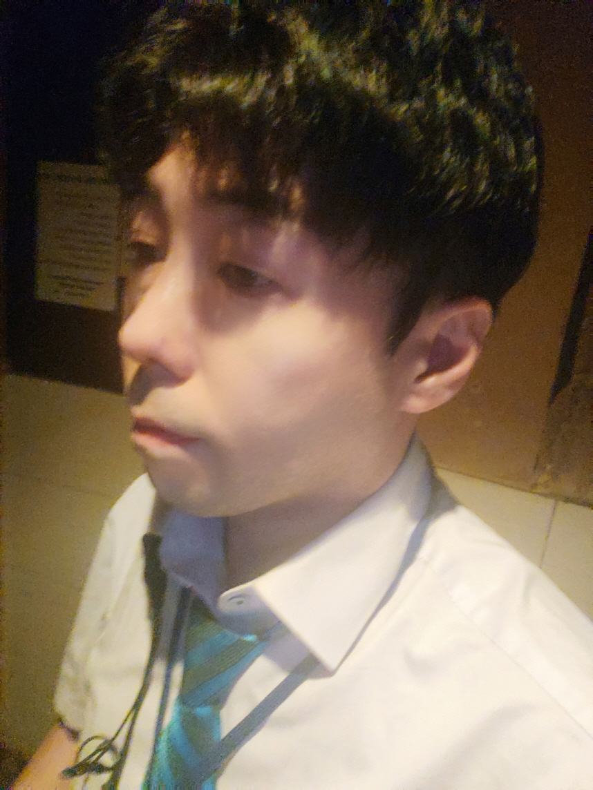 친절한 스텝들과 원장님 덕에 원하는 코로 잘 나왔고 케어도 잘 됐어요~~^^
