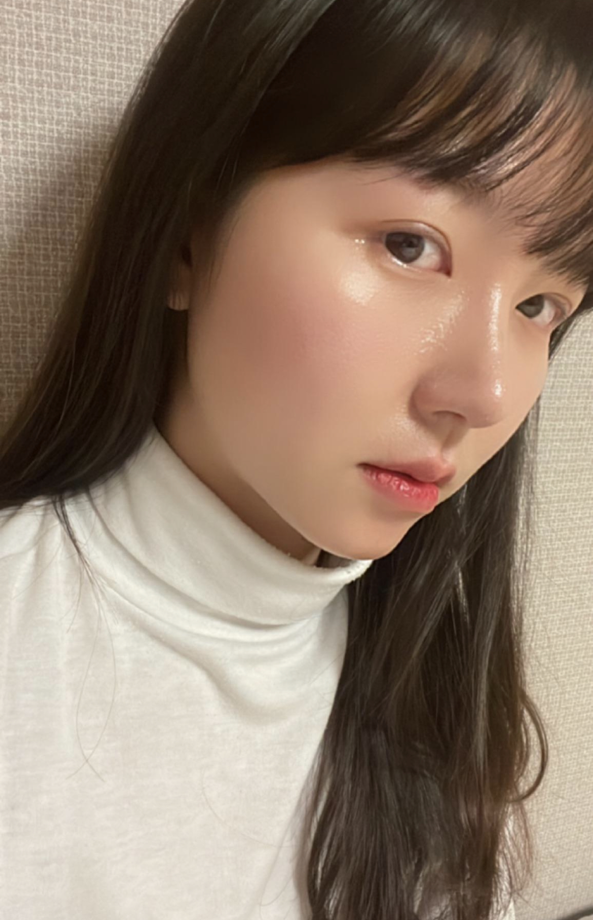 인위적이지도 않고 자연스러운 콧대가 돼서 너무 좋아요 !