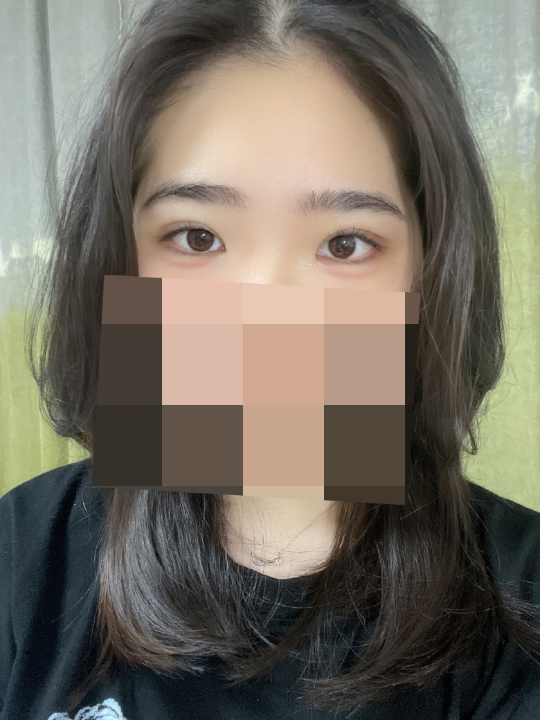 라인이 자연스럽게 자리를 잘 잡고 있어요!