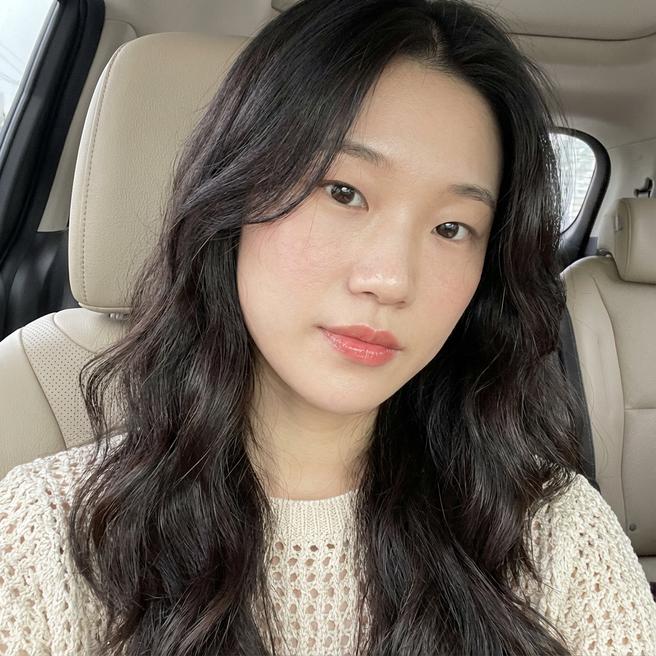 화장으로 안 가려져서 스트레스였는데 이제 민낯으로 다녀요